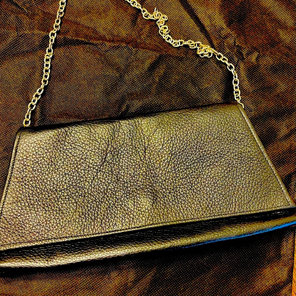 KEMESRTY  Leather🔬🔥 small yet big enough handbag or clutch. NWOT